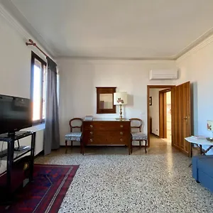 Apartment Calle San Giacomo, Venice